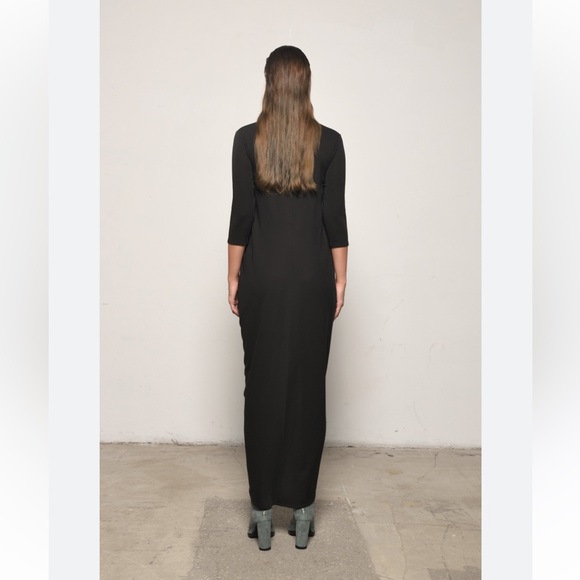 Simply Mila Gathered Black Hi-Lo Dress - Timeless Elegance with a Modern Twist - Picture 3 of 8